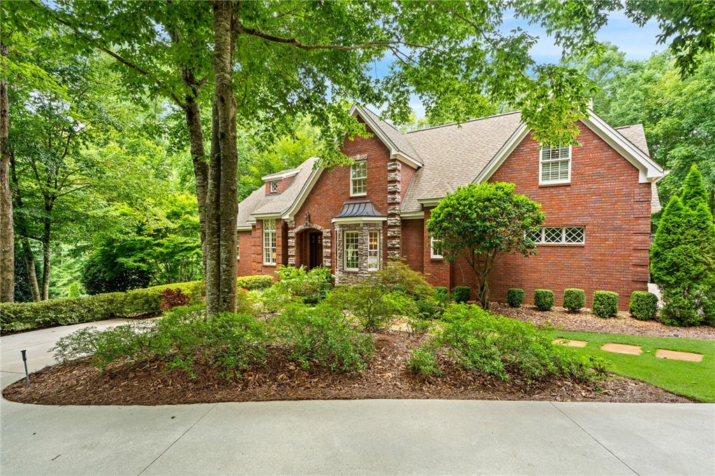 Photo of 475 NOTTINGHAM Drive, Auburn, AL 36830 (MLS # 181270)