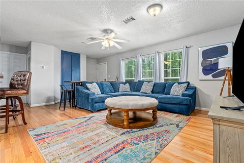 Photo of 626 SHUG JORDAN Parkway #6126, Auburn, AL 36832 (MLS # 179408)