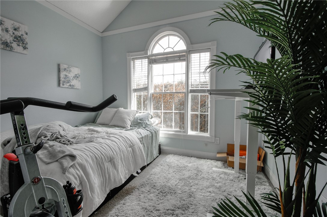 187 FALLING LEAF Lane