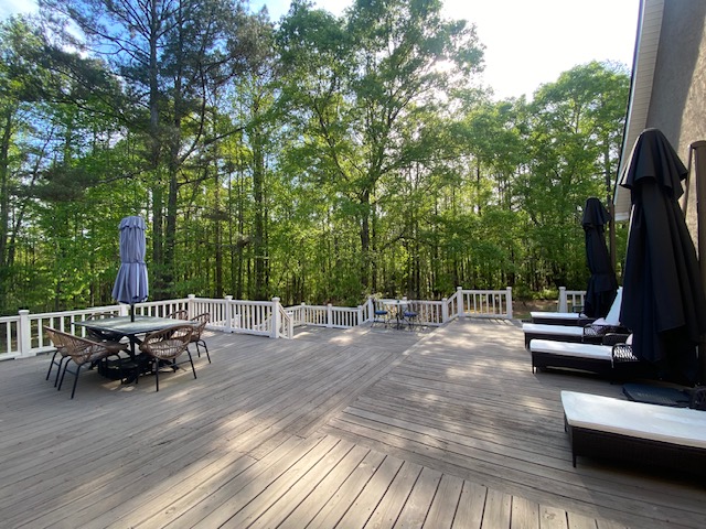 1494 WINDWOOD Drive