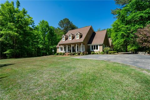 Photo of 1494 WINDWOOD Drive, Lanett, AL 36863 (MLS # 179924)