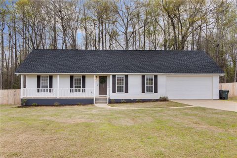 Photo of 4921 HEATH Road, Auburn, AL 36830 (MLS # 179377)