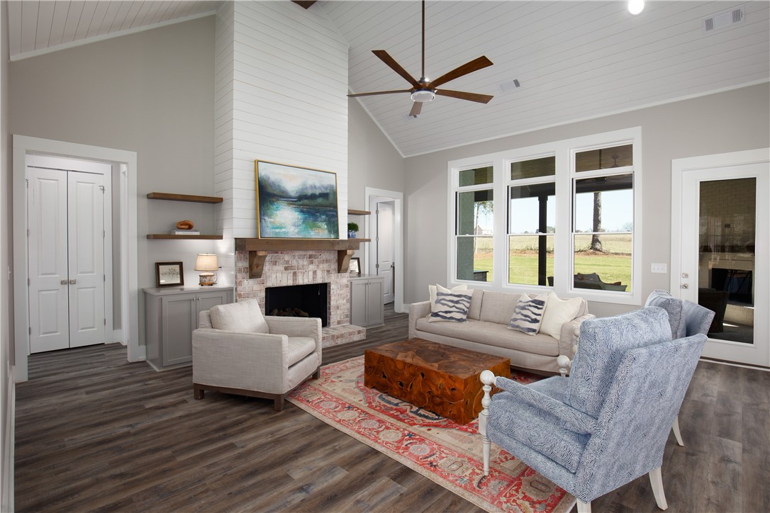 3207 HABERSHAM Drive