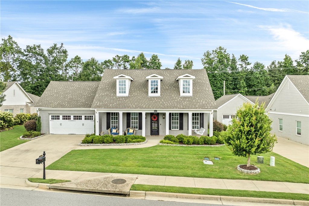 Photo of 2670 MILL LAKES Ridge, Opelika, AL 36801 (MLS # 181737)