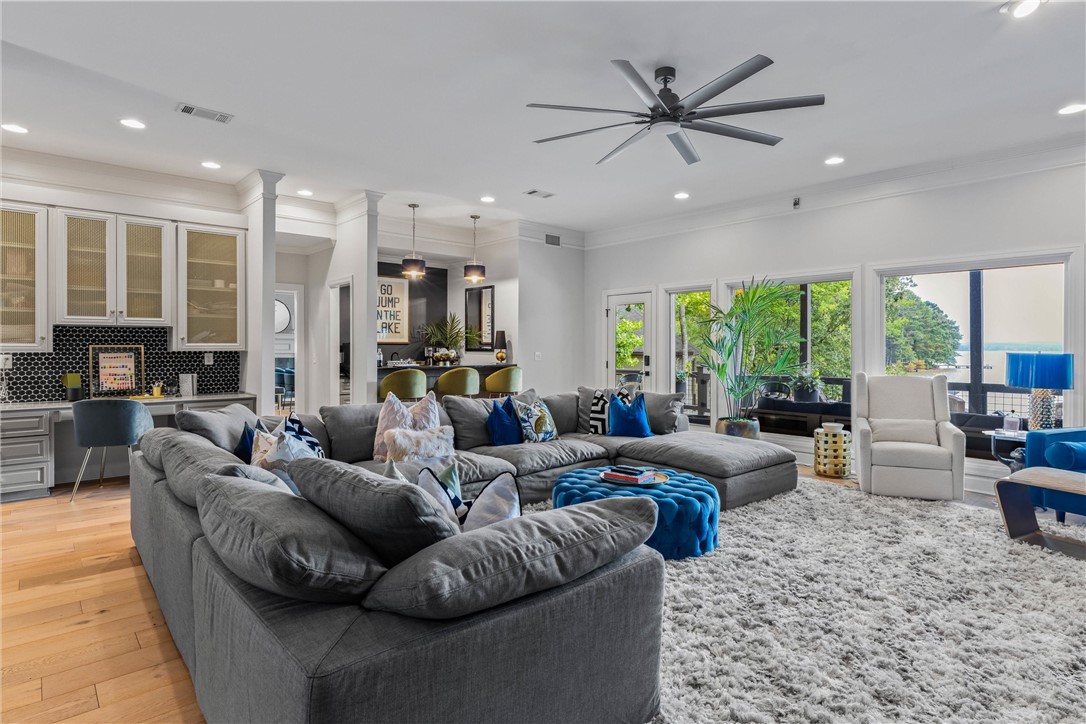 1130 W TRILLIUM Parkway