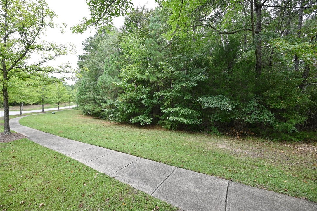 2562 BLACKWOOD Court