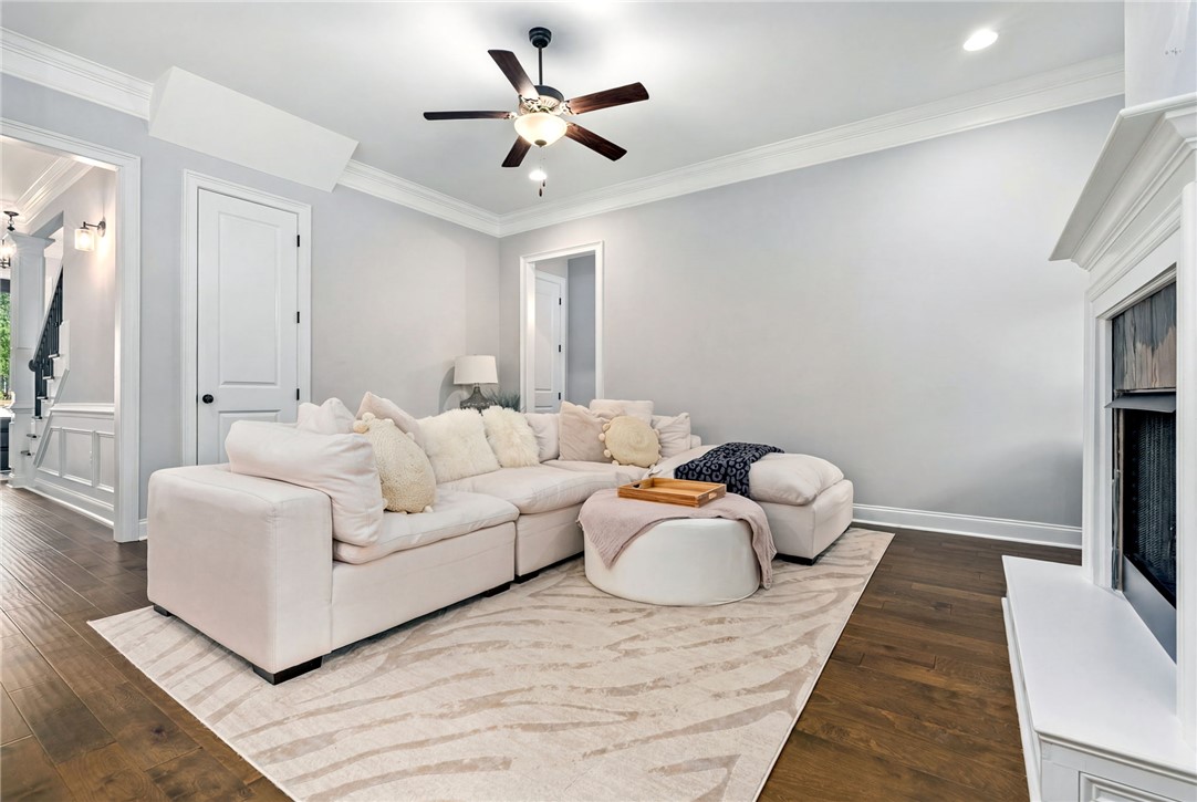 1609 WHISKEY RUN Lane