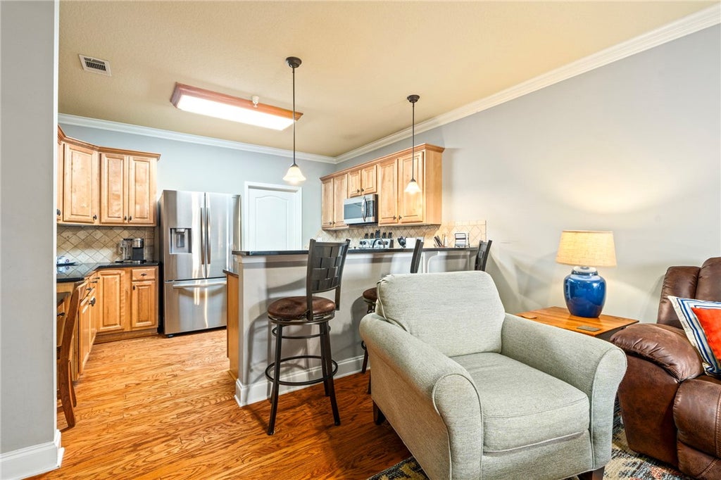 Photo of 836 W GLENN Avenue #205, Auburn, AL 36830 (MLS # 182502)