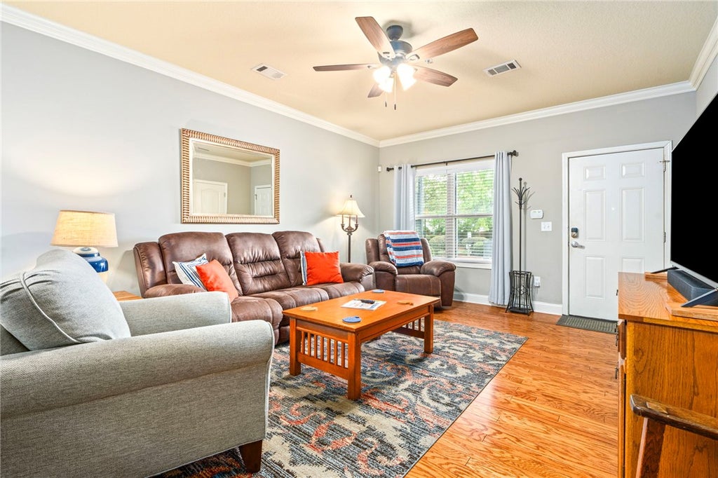 Photo of 836 W GLENN Avenue #205, Auburn, AL 36830 (MLS # 182502)