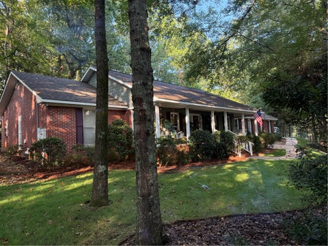 Photo of 507 CAMELOT Way, Opelika, AL 36801 (MLS # 182154)