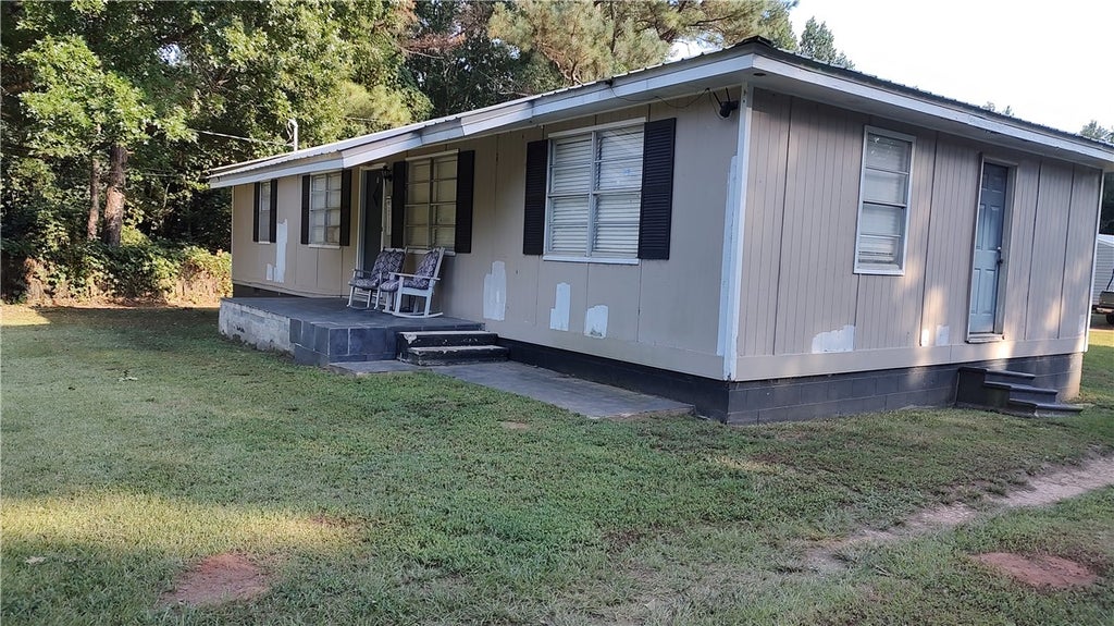 Photo of 10555 COUNTY ROAD 2, Waverly, AL 36879 (MLS # 182358)