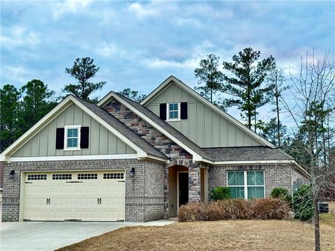 Photo of 2338 SHERWOOD Drive, Opelika, AL 36801 (MLS # 178038)