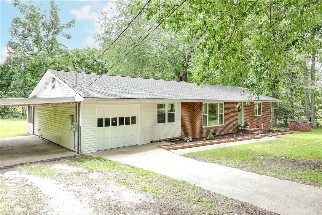95 Lee Road 296