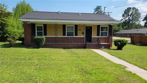 2813 AZALEA Avenue Tuskegee Institute AL 36088
