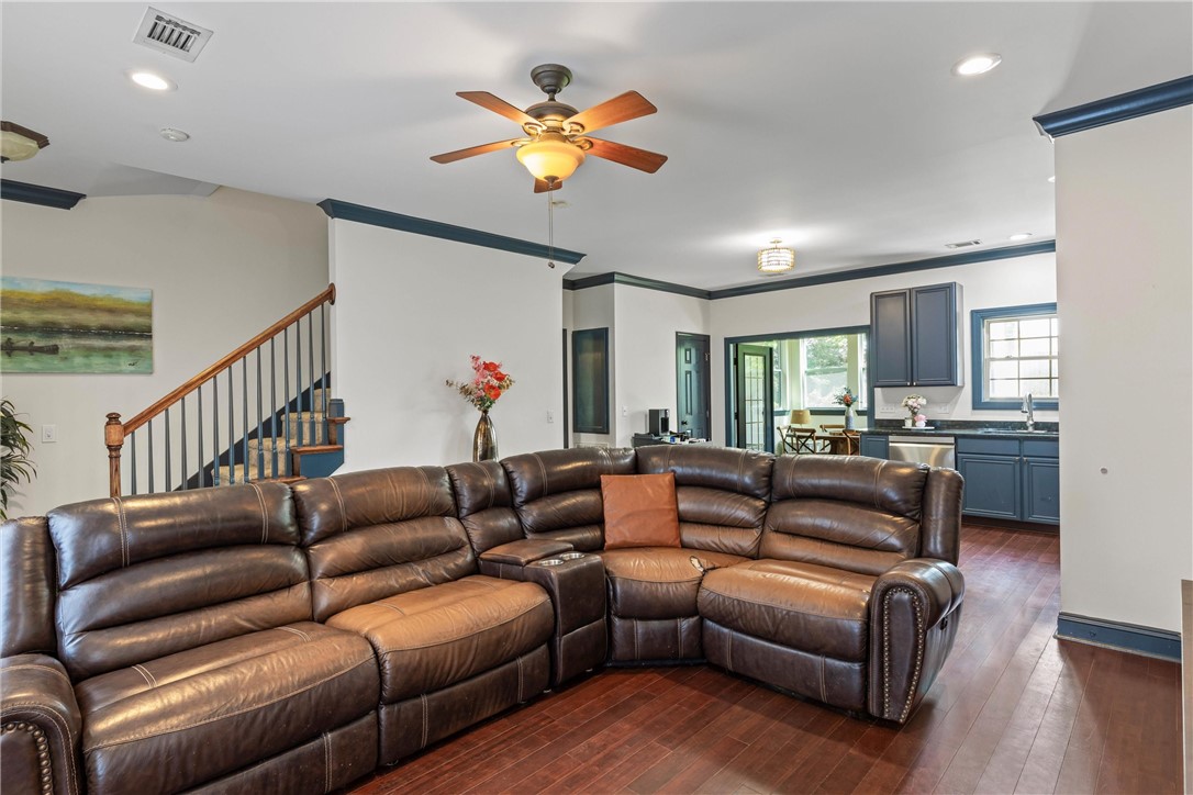 3926 EAGLE RIDGE Lane