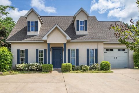 3926 EAGLE RIDGE Lane Opelika AL 36801
