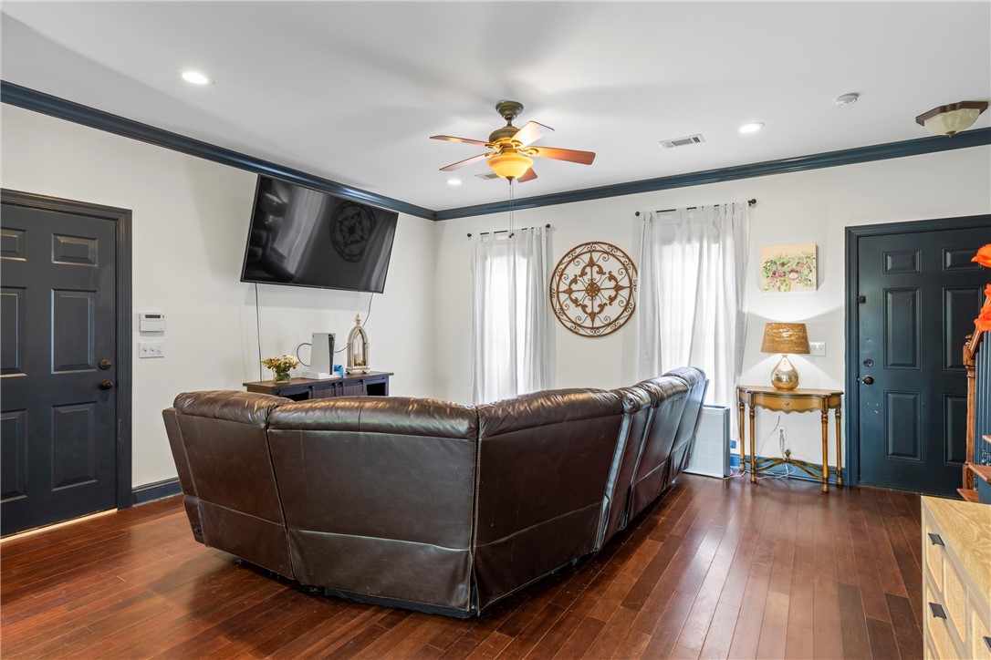 3926 EAGLE RIDGE Lane