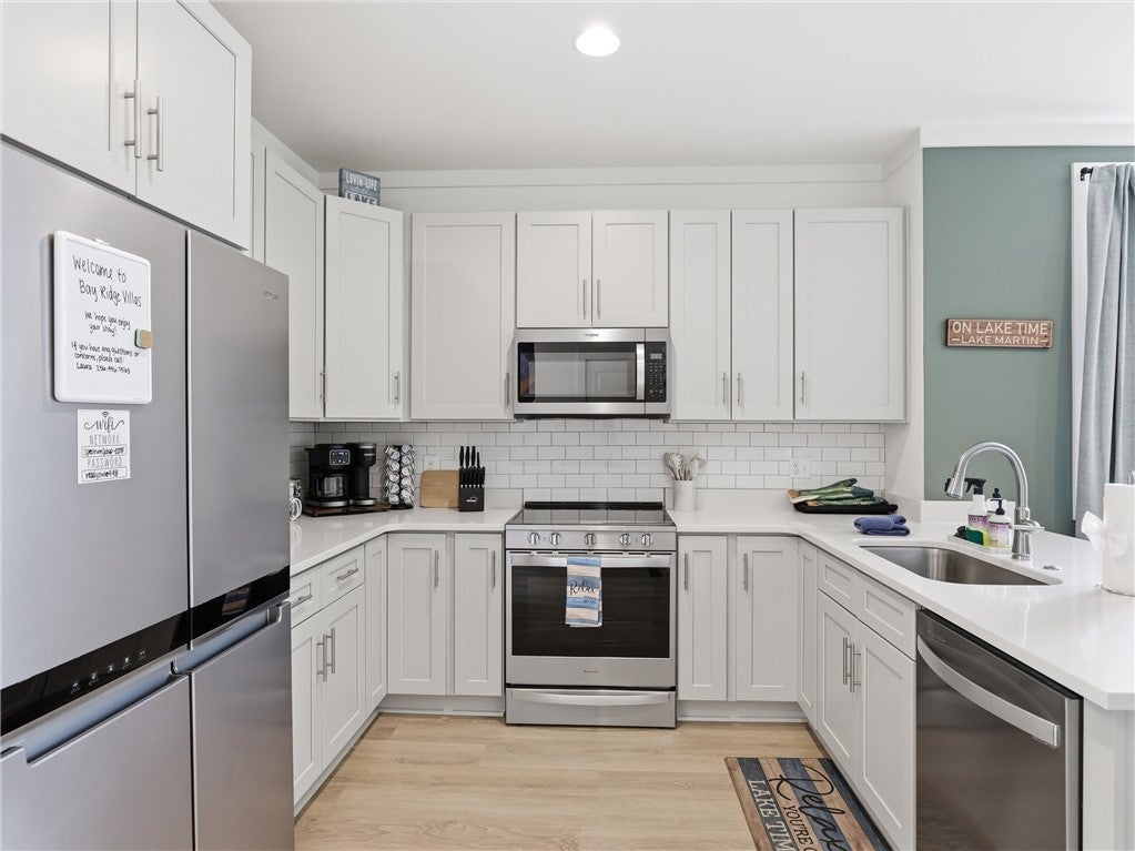 3324 BAY PINE Road 10