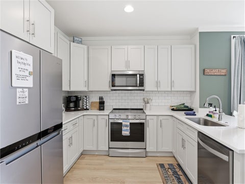 Tiny photo for 3324 BAY PINE Road #10, Jacksons Gap, AL 36861 (MLS # 182326)