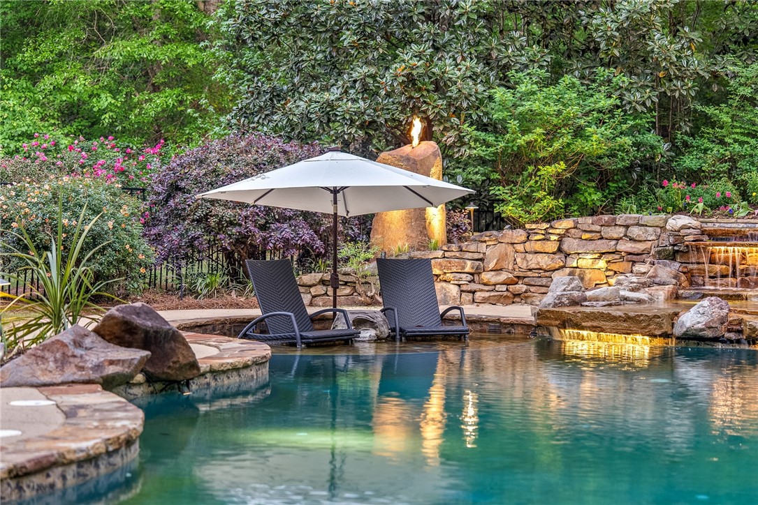 2210 WRIGHTS MILL Road