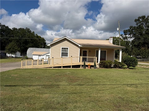 Photo of 4204 CUSSETA Road, Lanett, AL 36863 (MLS # 182855)