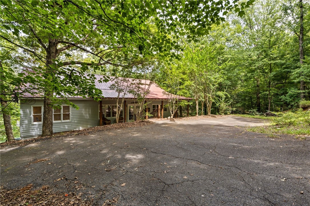 994 LAKEWOOD Drive