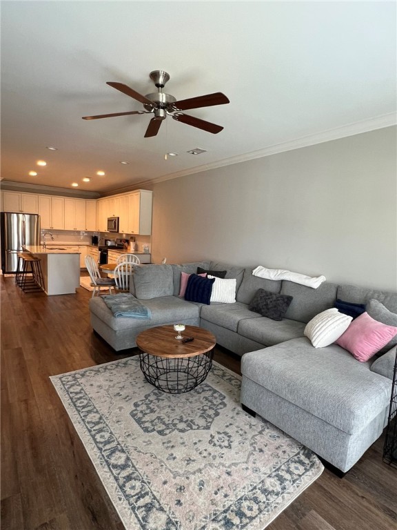 1411 SHERIDAN GLEN Crossing 4E