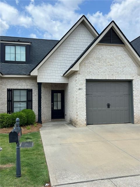 1411 SHERIDAN GLEN Crossing 4E Auburn AL 36830