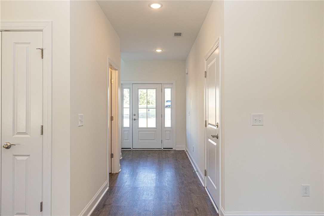 705 RIVERSIDE Estates