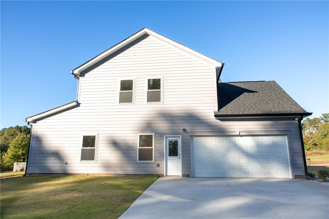 705 RIVERSIDE Estates