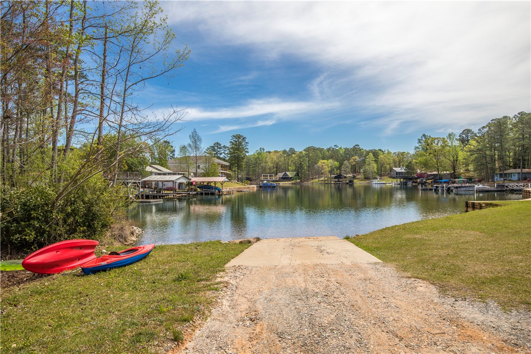 26 MARTIN RIDGE Trace