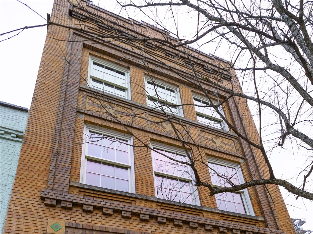 35 S COURT Street