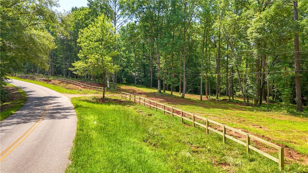 Photo of 0 BUD BLACK Road, Auburn, AL 36380 (MLS # 175592)