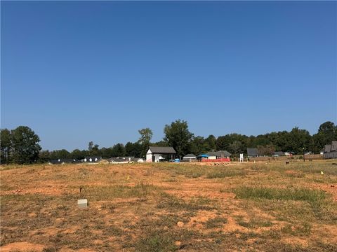 Lot 20 LONG LEAF Lane Opelika AL 36804