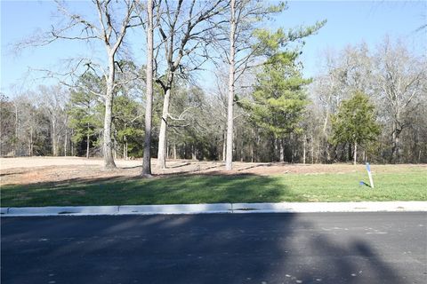 Photo of 3845 RIDGELINE Trail, Auburn, AL 36830 (MLS # 178657)