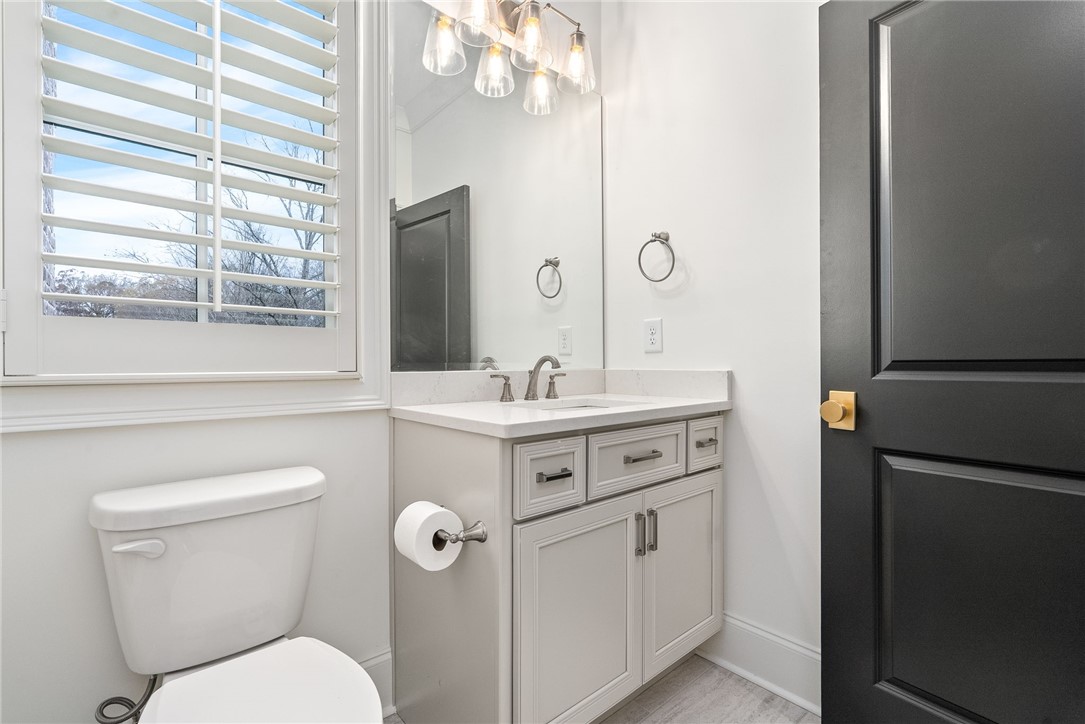 Auburn, Alabama 36830, United States, 5 Bedrooms Bedrooms, ,6 BathroomsBathrooms,Residential,Active,254159