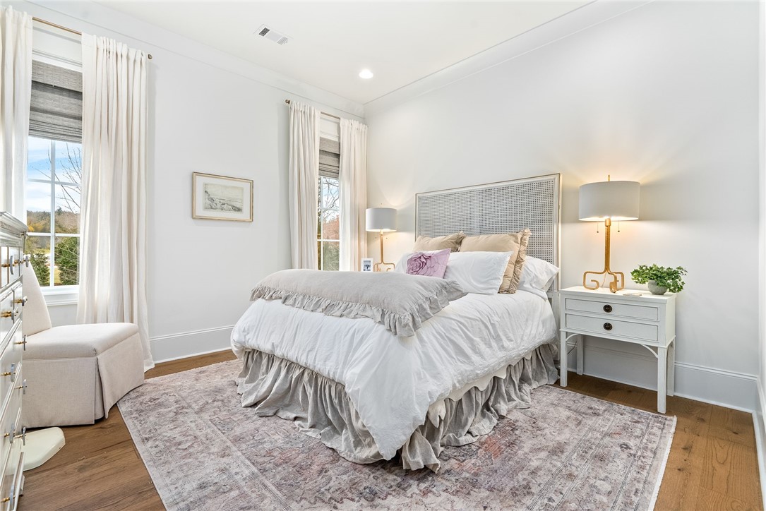 Auburn, Alabama 36830, United States, 5 Bedrooms Bedrooms, ,6 BathroomsBathrooms,Residential,Active,254159