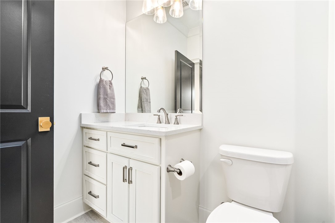 Auburn, Alabama 36830, United States, 5 Bedrooms Bedrooms, ,6 BathroomsBathrooms,Residential,Active,254159