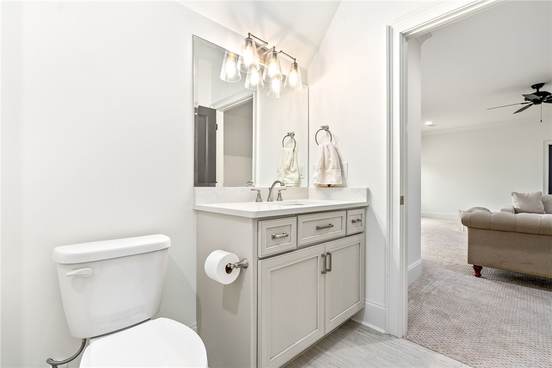 Auburn, Alabama 36830, United States, 5 Bedrooms Bedrooms, ,6 BathroomsBathrooms,Residential,Active,254159