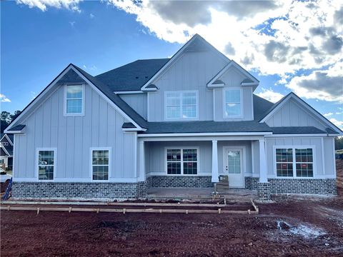 Photo of 1464 ACADEMY Drive, Auburn, AL 36830 (MLS # 176476)