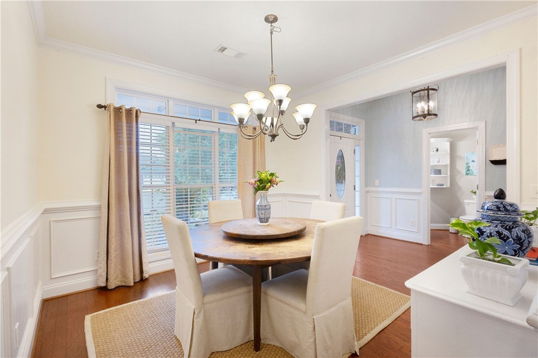 611 SHADOWWOOD Drive