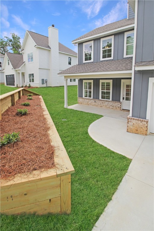 373 LIGHTNESS Drive