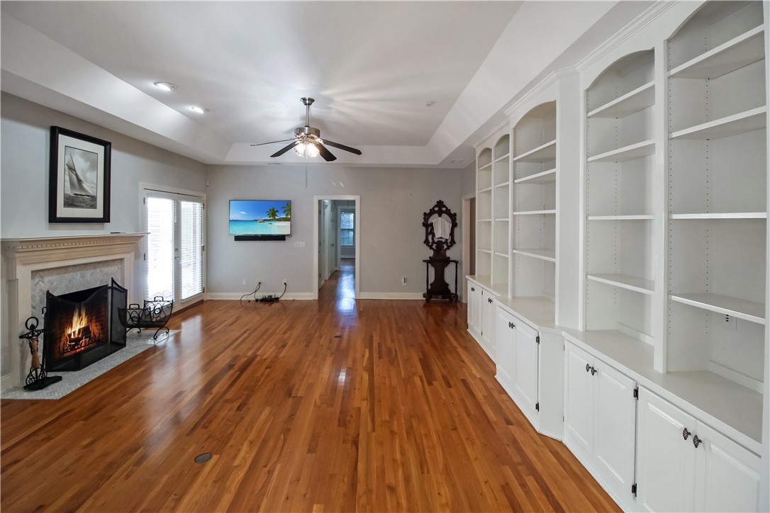 485 SUMMERTREES Drive