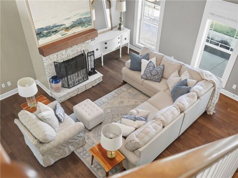 Photo of 304 MARTHAS Court, Opelika, AL 36801 (MLS # 173994)