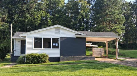 Photo of 1902 43RD Street, Valley, AL 36854 (MLS # 182014)