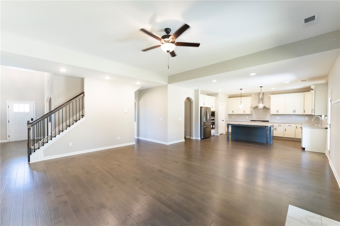 1600 PRESSFIELD Path