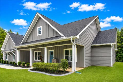 Photo of 2852 LEE ROAD 183, Opelika, AL 36804 (MLS # 181599)
