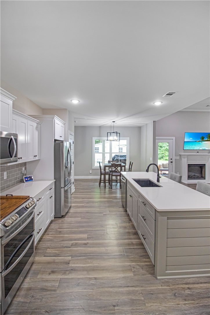 2852 LEE ROAD 183