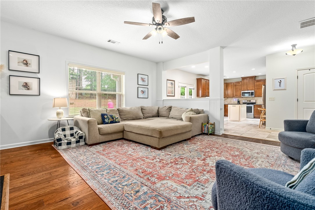 2132 FELICITY Lane