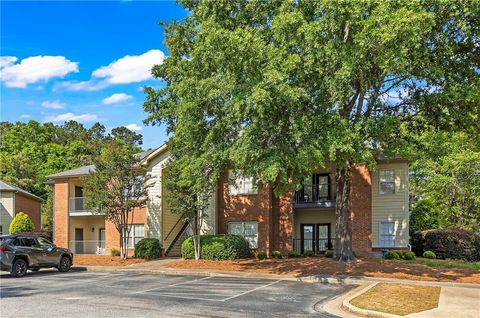 Photo of 3297 S COLLEGE Street #B201, Auburn, AL 36830 (MLS # 179792)